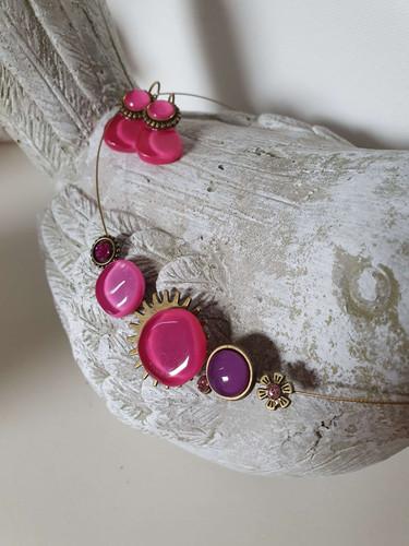 BOUCLES D'OREILLES DORMEUSES rose - vue 3
