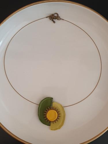 COLLIER GRAND SOLEIL JAUNE - vue 4