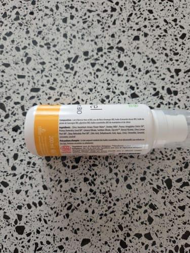composition de lait corporel au lait d'ânesse parfum mandarine citron