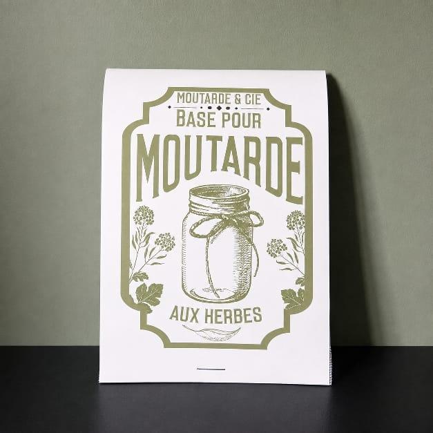 Un sachet de préparation pour moutarde aux herbes , tradition nature 