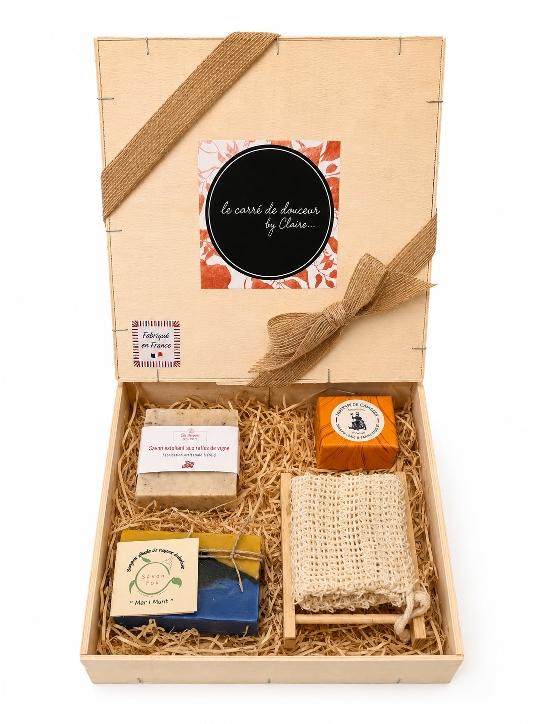 Coffret Savons Artisanaux Made In France - Carré de Douceur Hydratant & Exfoliant cadeau le Carré de douceur - Le Savon Fou / Savonnerie CLEAU / Savonnerie Martin de Candre/Les savons d Azel, artisanat Haute-Savoie ,Centre Val de Loire