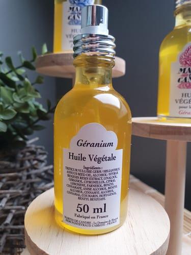 Bouteille d'Huile Végétale Géranium 50 ml, ingrédients, fabriquée en France. D'Ici et de Claire.